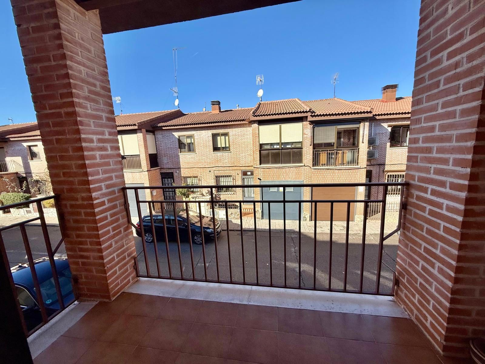 CHALET UNIFAMILIAR EN CALLE SIMÓN BOLÍVAR, MARCHAMALO