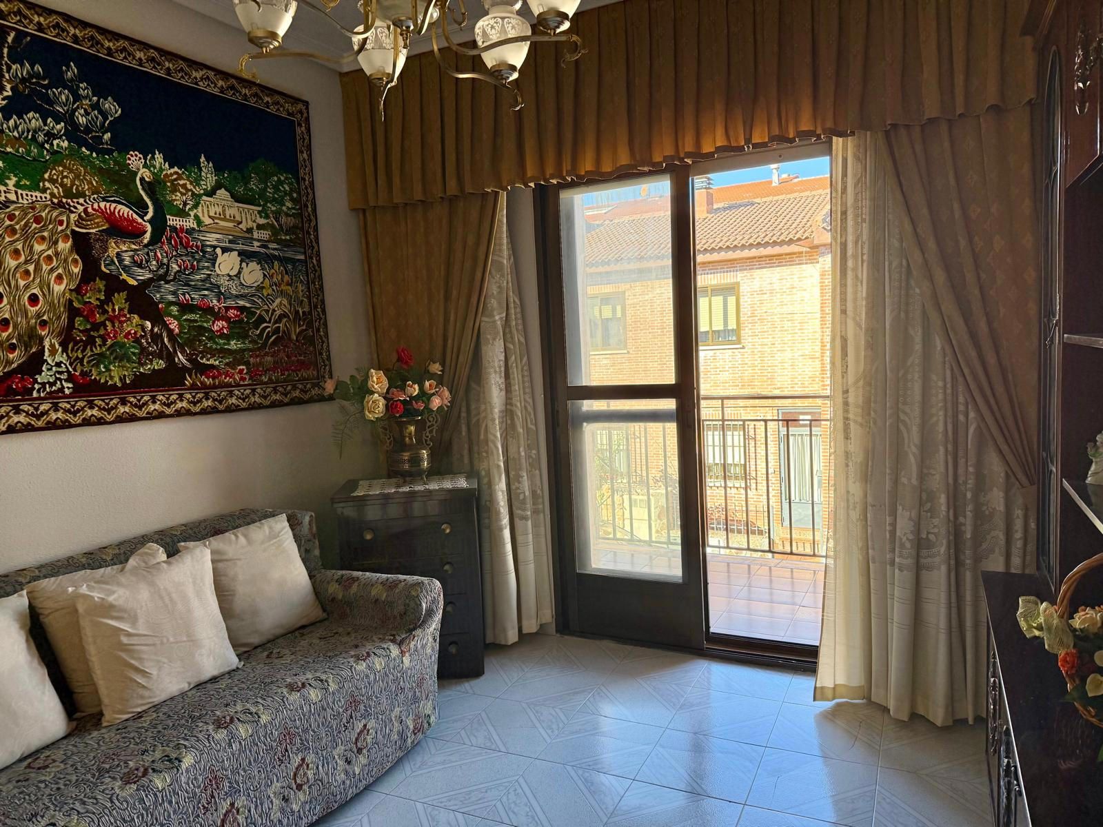 CHALET UNIFAMILIAR EN CALLE SIMÓN BOLÍVAR, MARCHAMALO