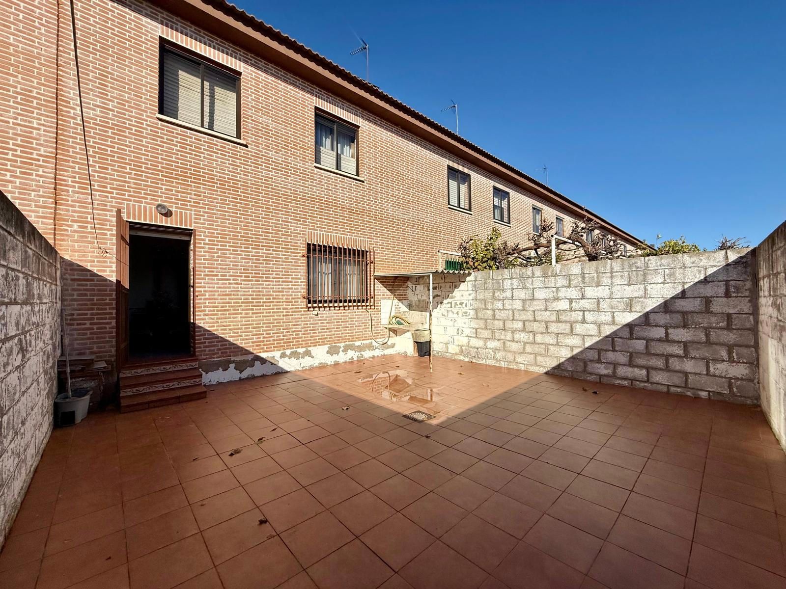 CHALET UNIFAMILIAR EN CALLE SIMÓN BOLÍVAR, MARCHAMALO