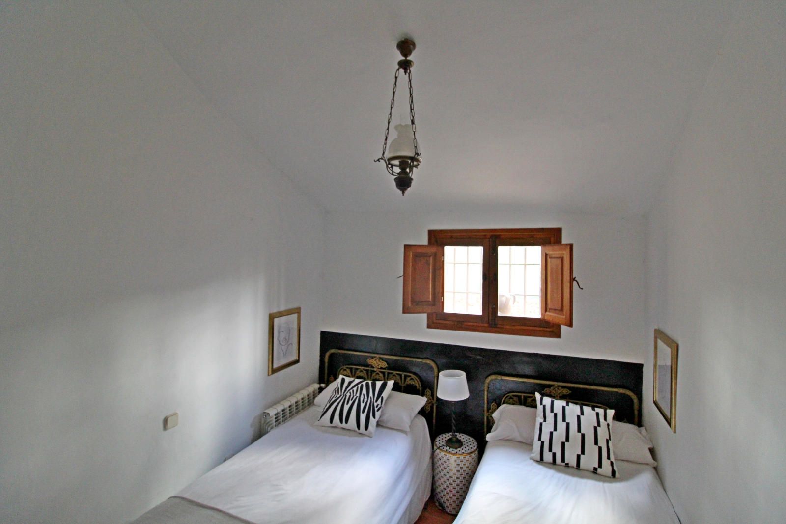 Dormitorio - CHALET INDEPENDIENTE EN CALLE LA FUENTE, HERAS DE AYUSO.