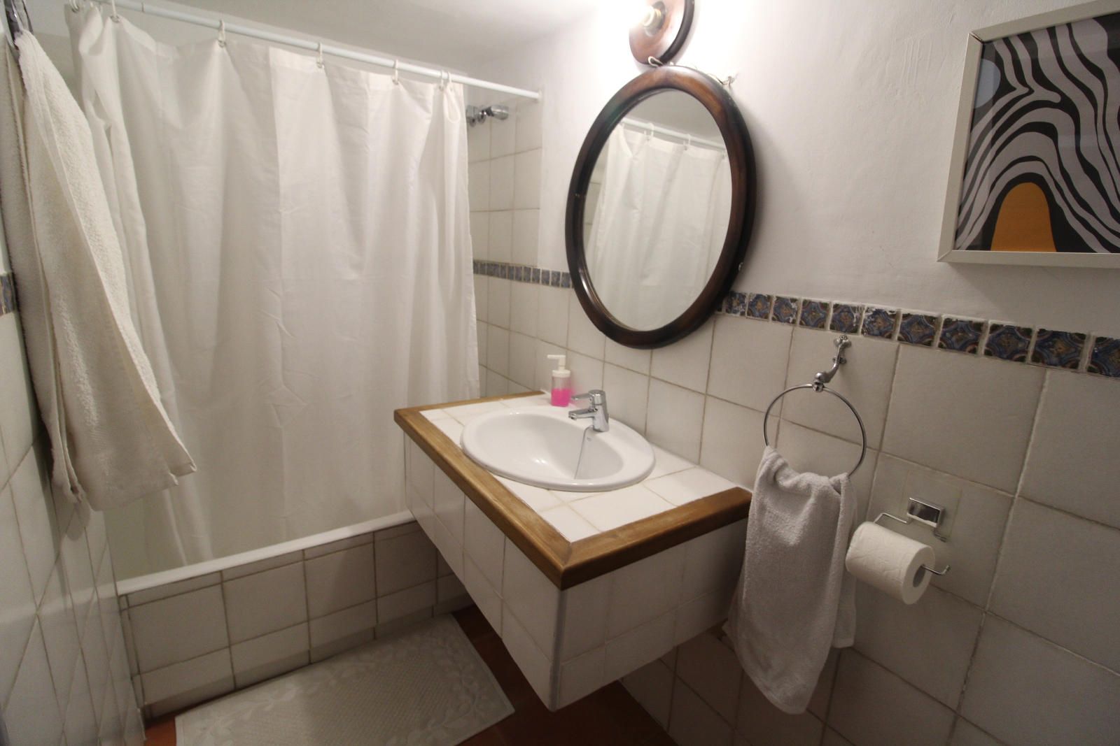Baño - CHALET INDEPENDIENTE EN CALLE LA FUENTE, HERAS DE AYUSO.