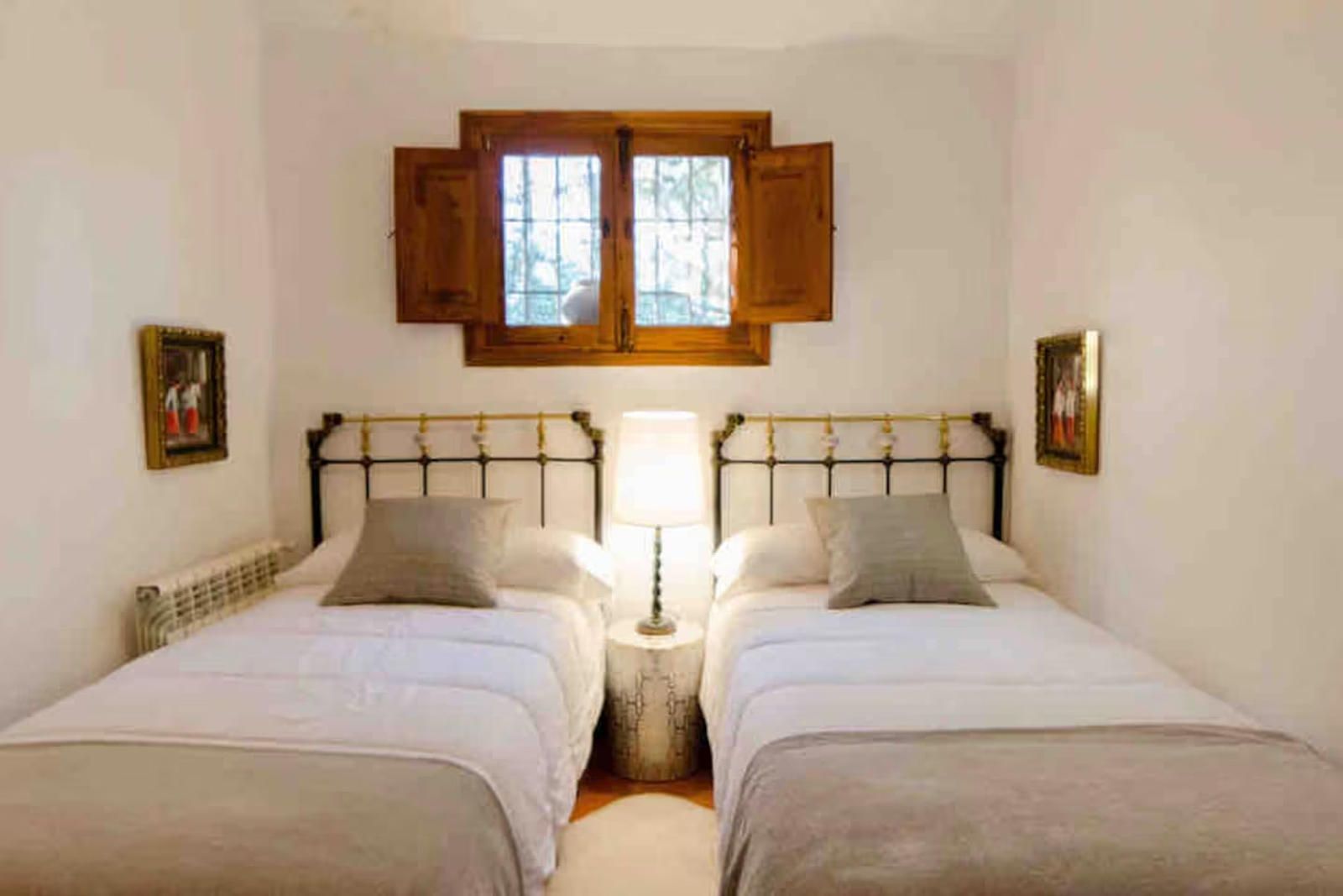 Dormitorio - CHALET INDEPENDIENTE EN CALLE LA FUENTE, HERAS DE AYUSO.
