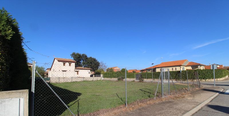 Parcela en venta Chiloeches, Guadalajara. Ref: 1111111145. Bravo & López Inmobiliaria