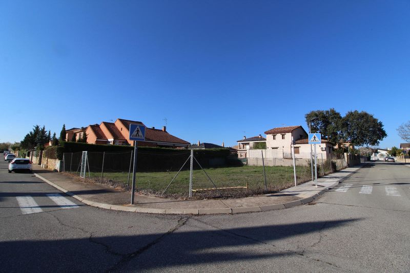 Parcela en venta Chiloeches, Guadalajara. Ref: 1111111145. Bravo & López Inmobiliaria