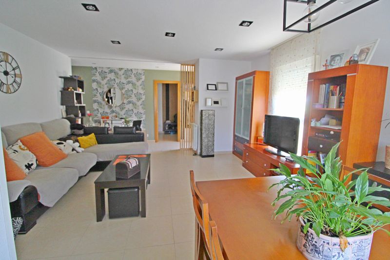Adosado en venta Yunquera De Henares, Guadalajara. Ref: 1111111153. Bravo & López Inmobiliaria