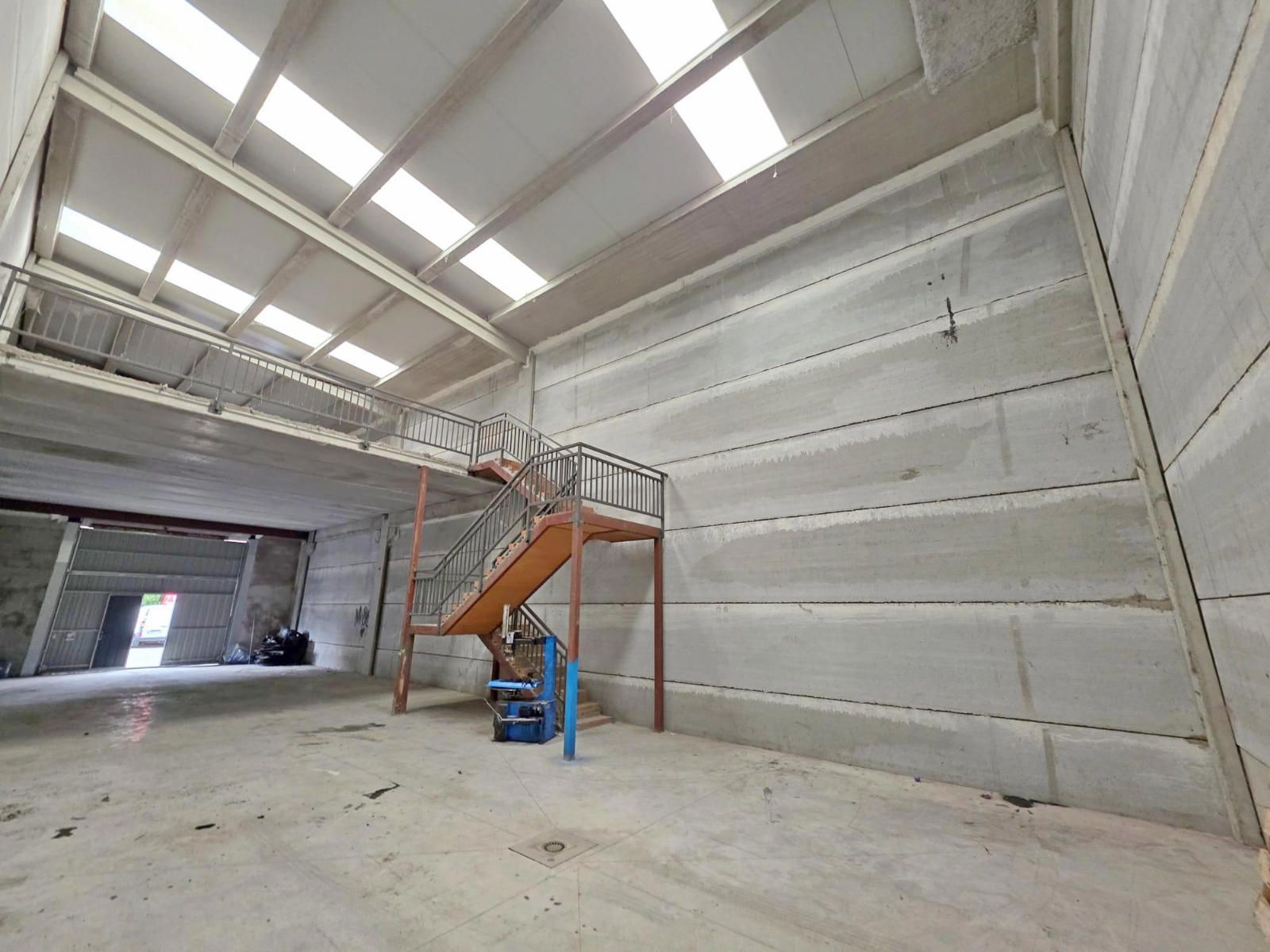 Nave - NAVE INDUSTRIAL-COMERCIAL EN GUADALAJARA