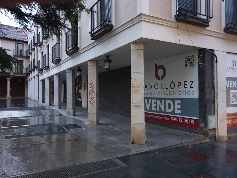 Local Comercial en venta Guadalajara. Ref: 333894. Bravo & López Inmobiliaria