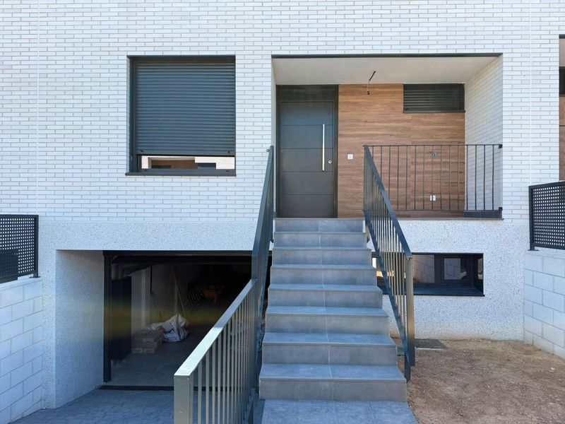 Adosado en venta Guadalajara. Ref: 485. Bravo & López Inmobiliaria