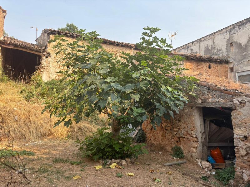 Casa en venta Jadraque, Guadalajara. Ref: 50110. Bravo & López Inmobiliaria