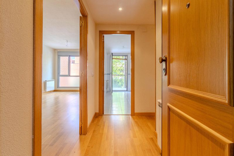 Piso en venta Paracuellos De Jarama, Madrid. Ref: 50138. Bravo & López Inmobiliaria