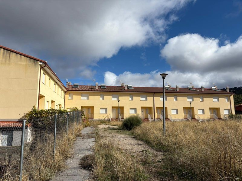 Adosado en venta Albalate De Zorita, Guadalajara. Ref: 60177. Bravo & López Inmobiliaria