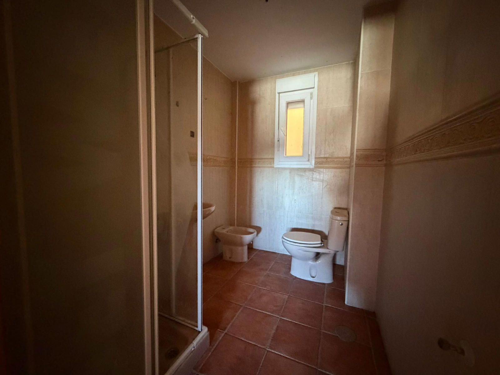 baño dormitorio - Chalet en Tórtola de Henares.