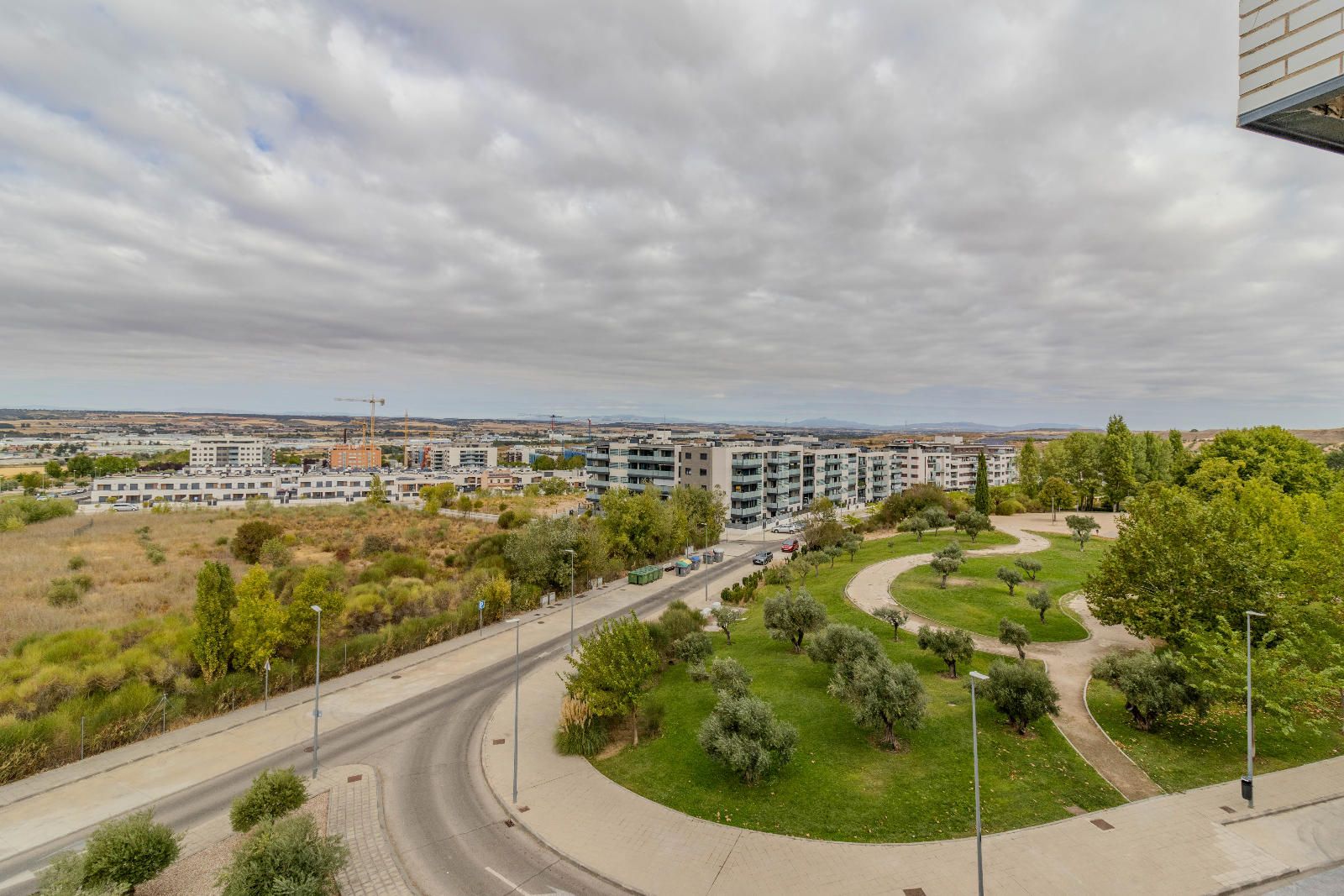 Piso en las Cañas de dos dormitorios y amplia terraza - Foto 37