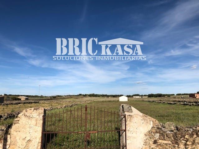 Parcela en venta Valdefuentes, Cáceres. Ref: 1114. Brickasa
