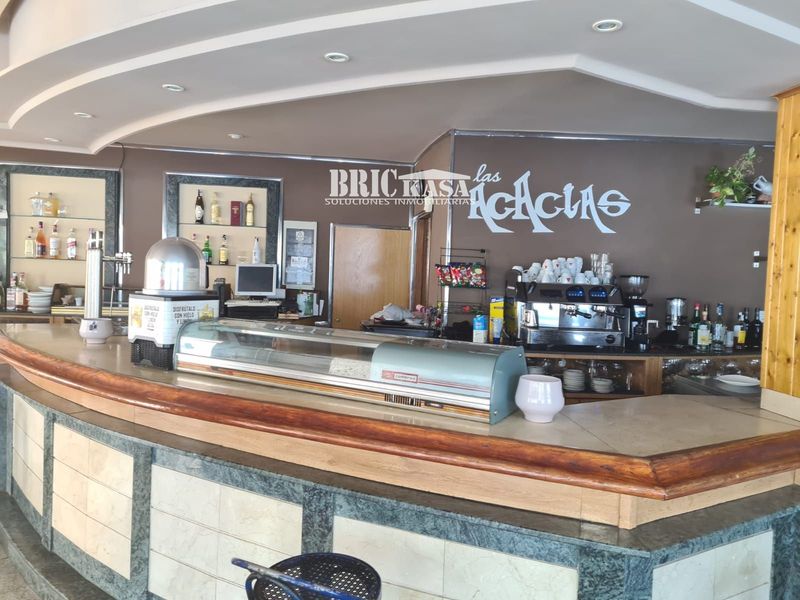 Local Comercial en venta y alquiler Arroyo De La Luz, Cáceres. Ref: 1196. Brickasa