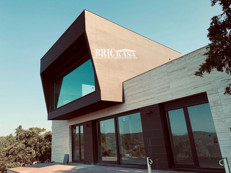 Chalet Independiente en venta El Coto, Guadalajara. Ref: 1227. Brickasa