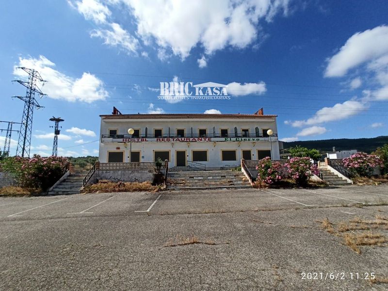 Edificio Singular en venta Aliseda, Cáceres. Ref: 1544. Brickasa