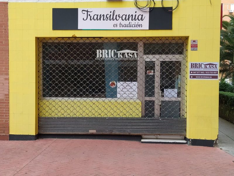 Local Comercial en venta y alquiler Cáceres. Ref: 1558. Brickasa