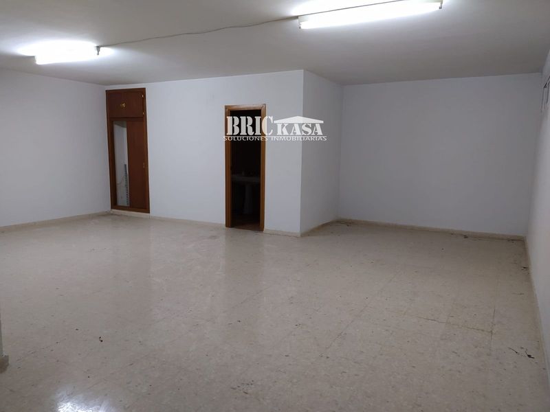 Oficina en alquiler Cáceres. Ref: 1648. Brickasa