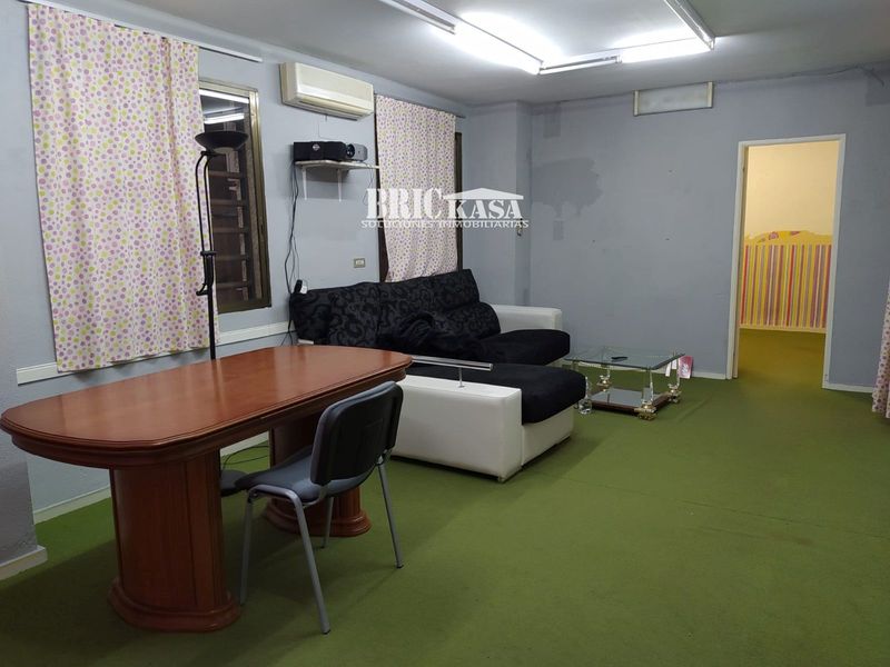 Oficina en alquiler Cáceres. Ref: 1649. Brickasa