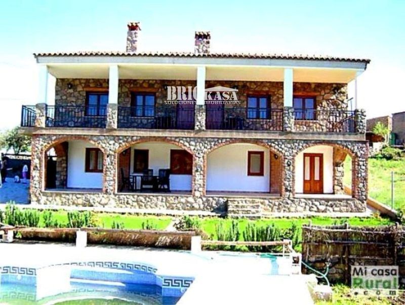 Hotel en venta Valencia De Alcantara, Cáceres. Ref: 1736. Brickasa