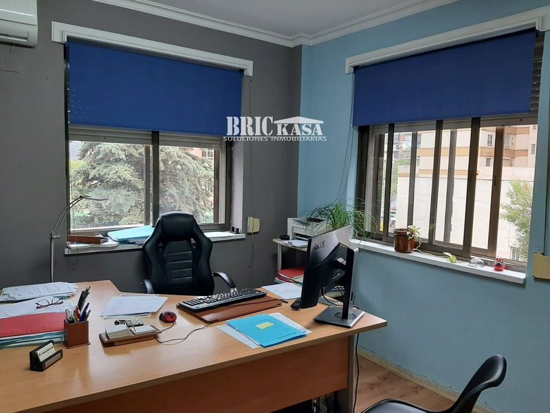Oficina en venta Cáceres. Ref: 1821. Brickasa