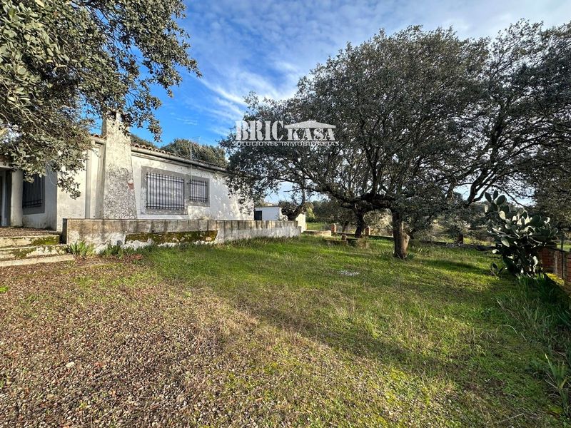 Chalet Independiente en venta Torreorgaz, Cáceres. Ref: 1988. Brickasa