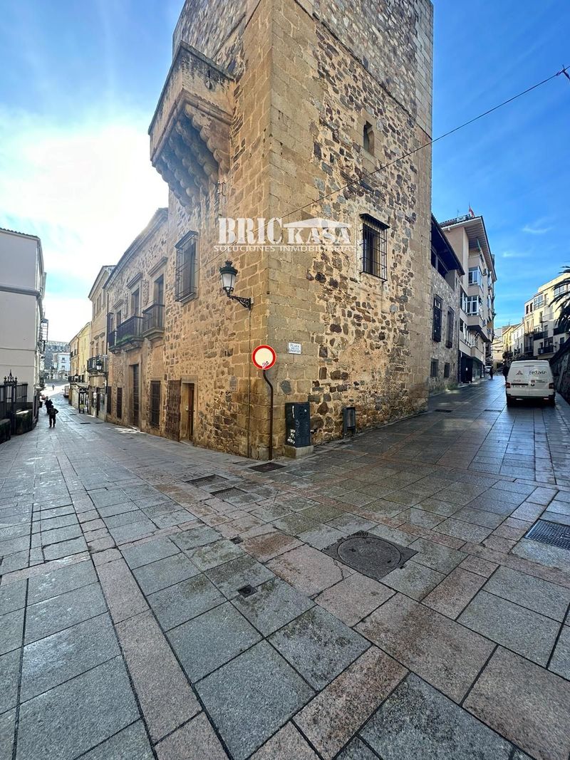 Local Comercial en venta Cáceres. Ref: 1997. Brickasa