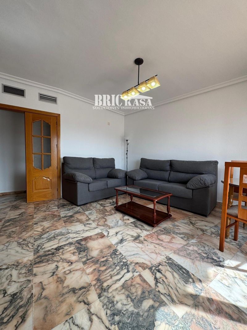 Piso en alquiler Cáceres. Ref: 2028. Brickasa