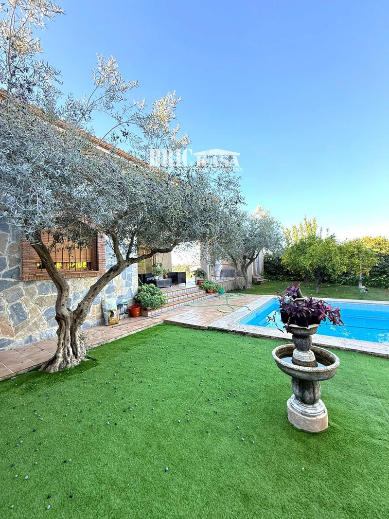 Chalet Independiente en venta Malpartida De Caceres, Cáceres. Ref: 2128. Brickasa