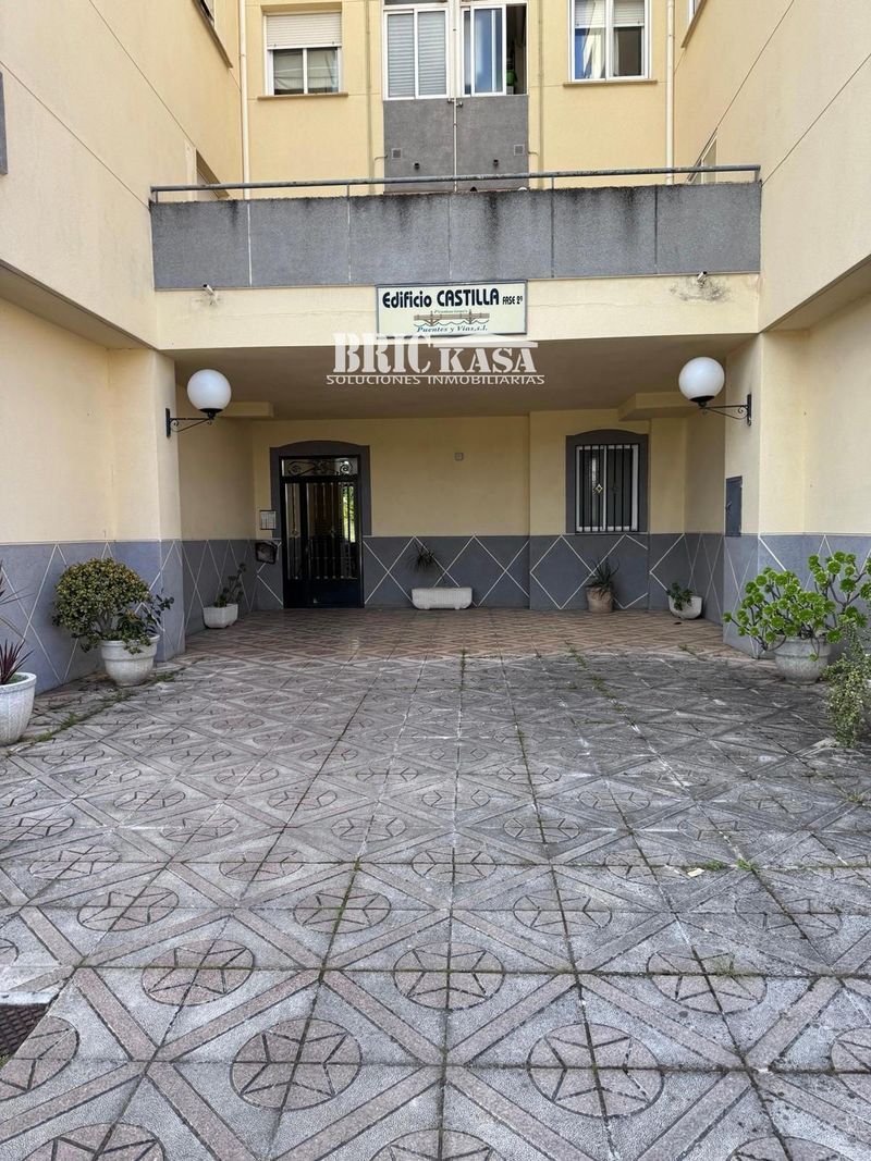 Piso en alquiler Cáceres. Ref: 2194. Brickasa