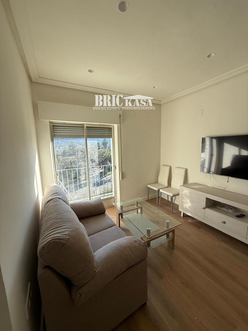 Piso en alquiler Cáceres. Ref: 2267. Brickasa