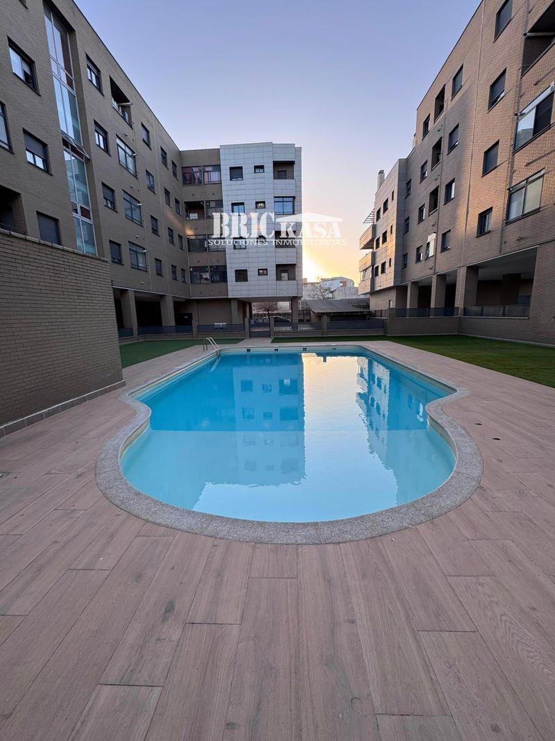 Piso en alquiler Cáceres. Ref: 2282. Brickasa