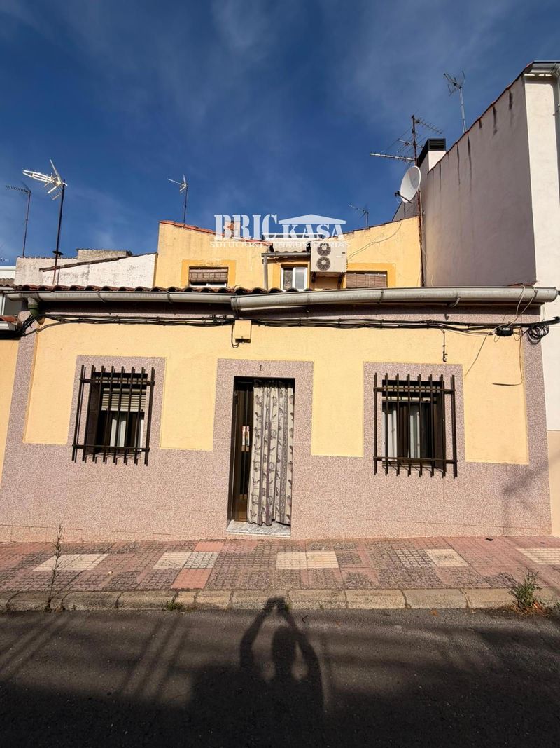 Casa en venta Cáceres. Ref: 2320. Brickasa
