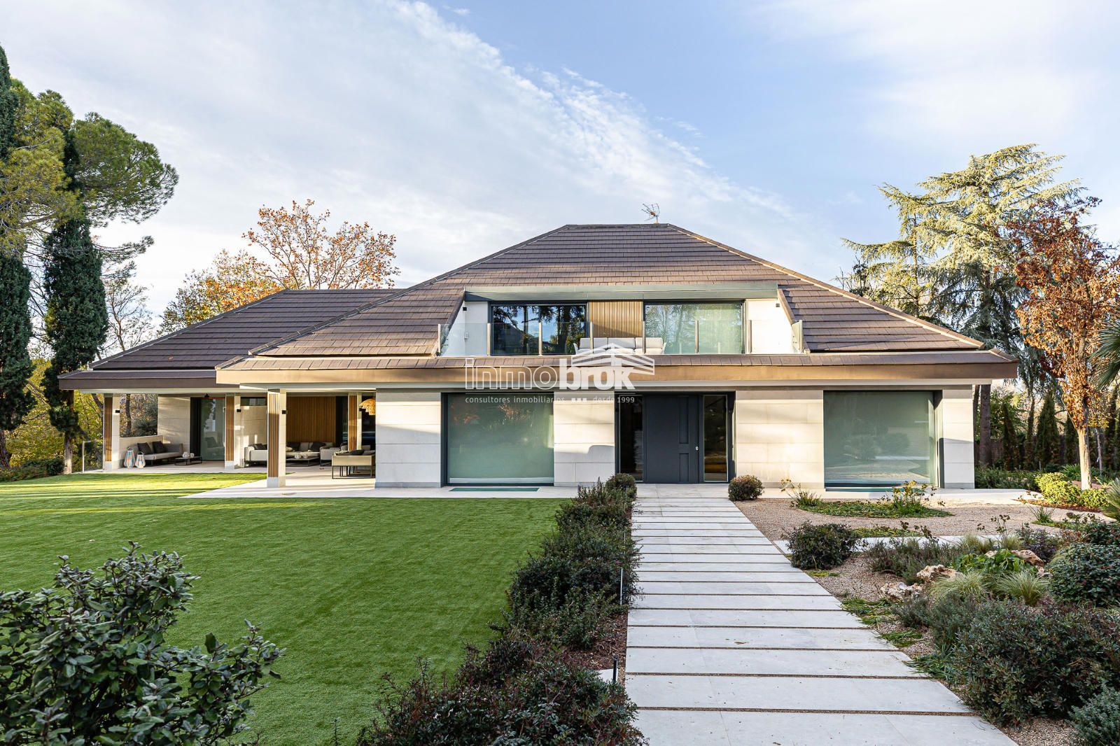 Chalet Independiente en venta Alcobendas, Madrid. Ref: 2530. Inmobrok Consultores Inmobiliarios