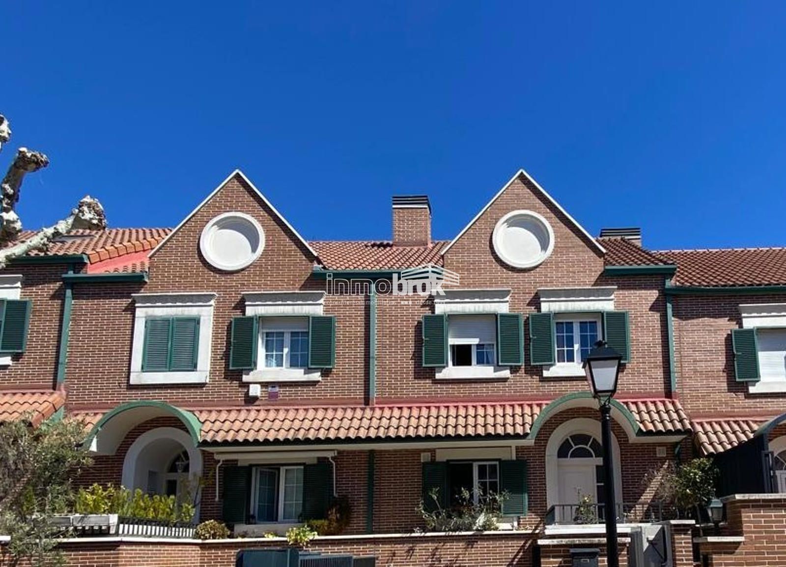 Chalet Adosado en venta Alcobendas, Madrid. Ref: 2638. Inmobrok Consultores Inmobiliarios