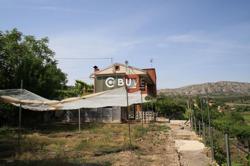 Chalet Independiente en venta Castellote, Teruel. Ref: 26171. BUVE.APP