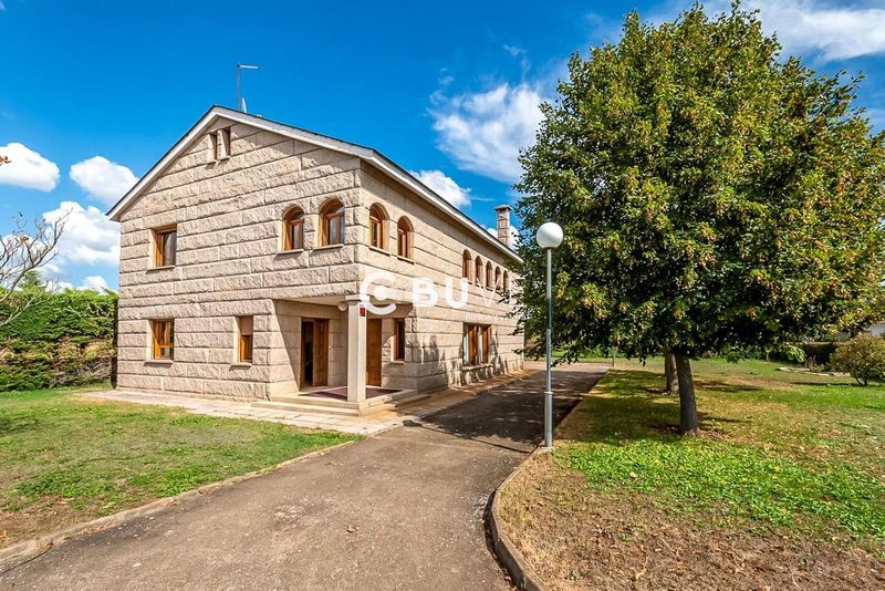 Cases en venda Villaquilambre, León. Ref: 34197. BUVE.APP