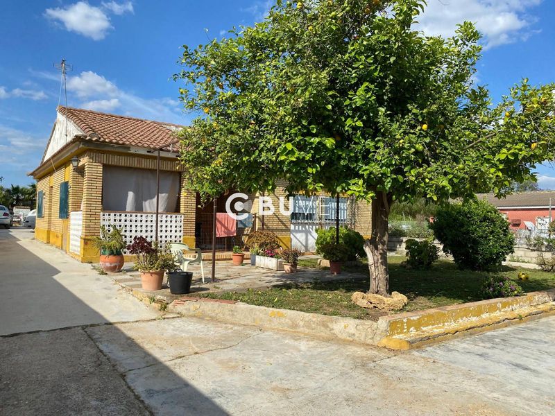 Xalet Independent en venda Carmona, Sevilla. Ref: 39528. BUVE.APP