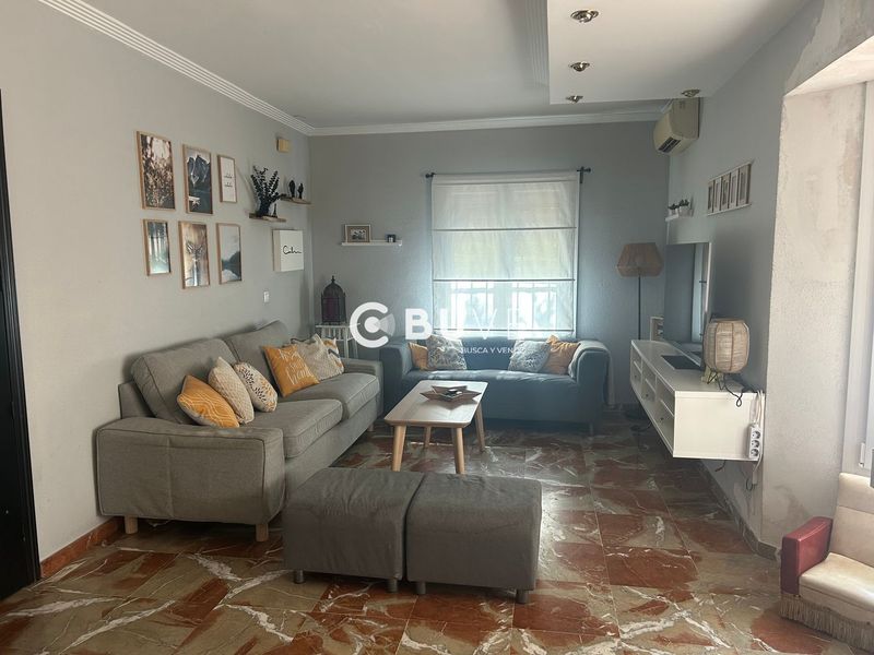 Chalet Independiente en venta Gines, Sevilla. Ref: 41958. BUVE.APP