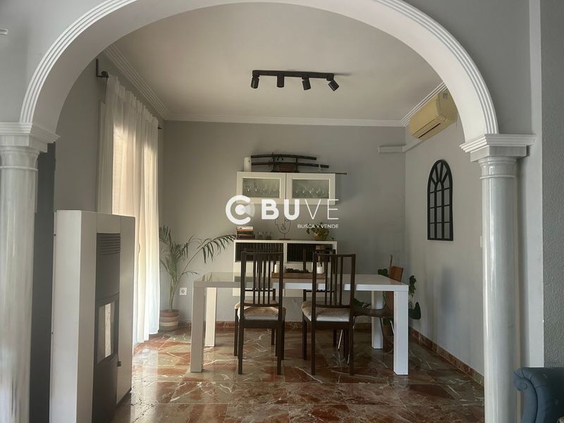 Chalet Independiente en venta Gines, Sevilla. Ref: 41958. BUVE.APP