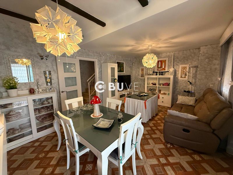 Cases en venda Huevar De Aljarafe, Sevilla. Ref: 42978. BUVE.APP