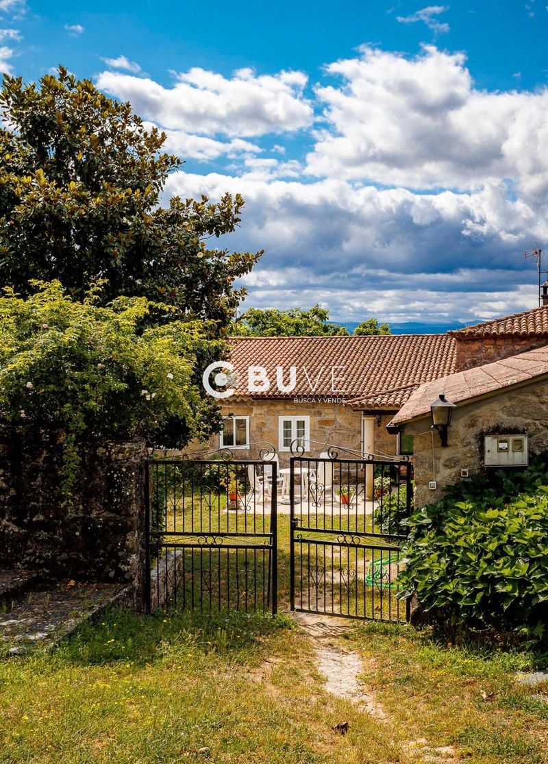 Chalet Independiente en venta Pantón, Lugo. Ref: 43228. BUVE.APP