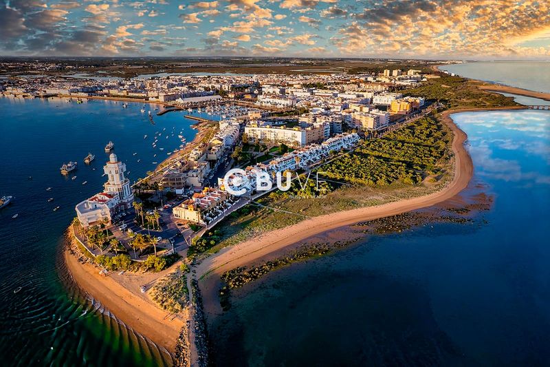 Piso en venta Isla Cristina, Huelva. Ref: 43367. BUVE.APP