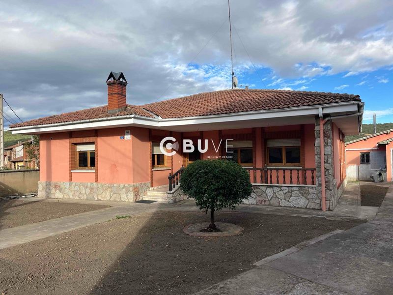 Xalet Independent en venda Cuadros, León. Ref: 43529. BUVE.APP