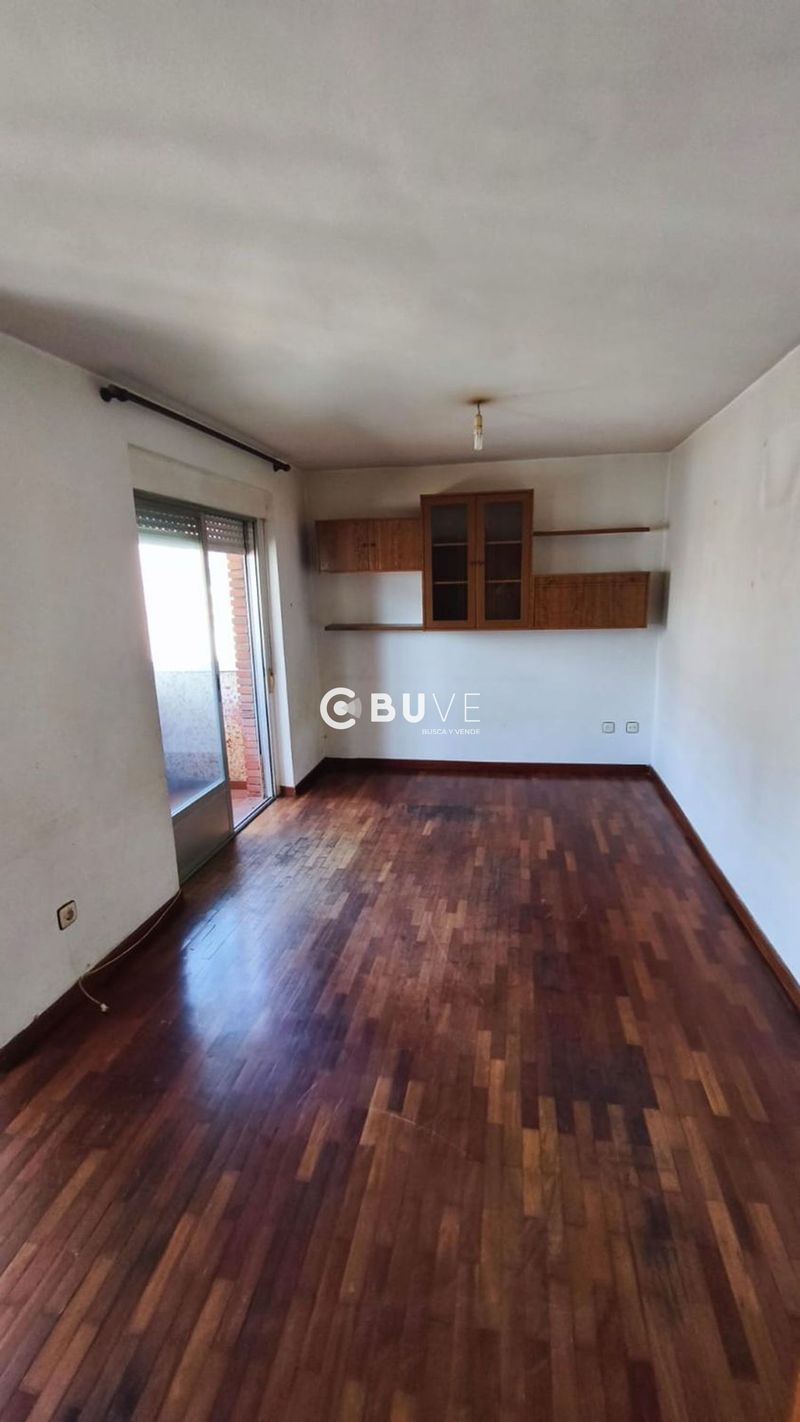 Flat for sale León. Ref: 44153. BUVE.APP