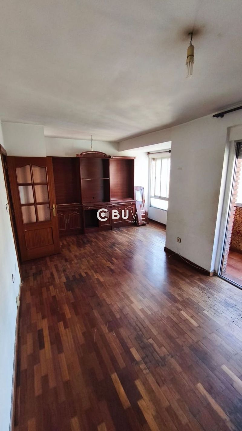 Piso en venta León. Ref: 44153. BUVE.APP