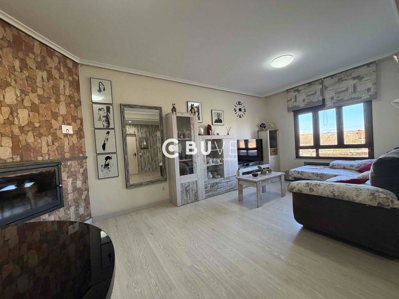 Townhouse for sale Sariegos Del Bernesga, León. Ref: 45963. BUVE.APP