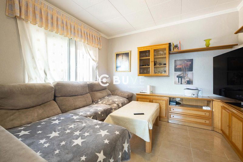 Chalet Independiente en venta Abrera, Barcelona. Ref: 46197. BUVE.APP