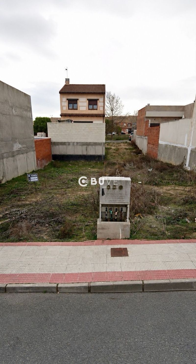 Parcela en venta Yuncos, Toledo. Ref: 46486. BUVE.APP